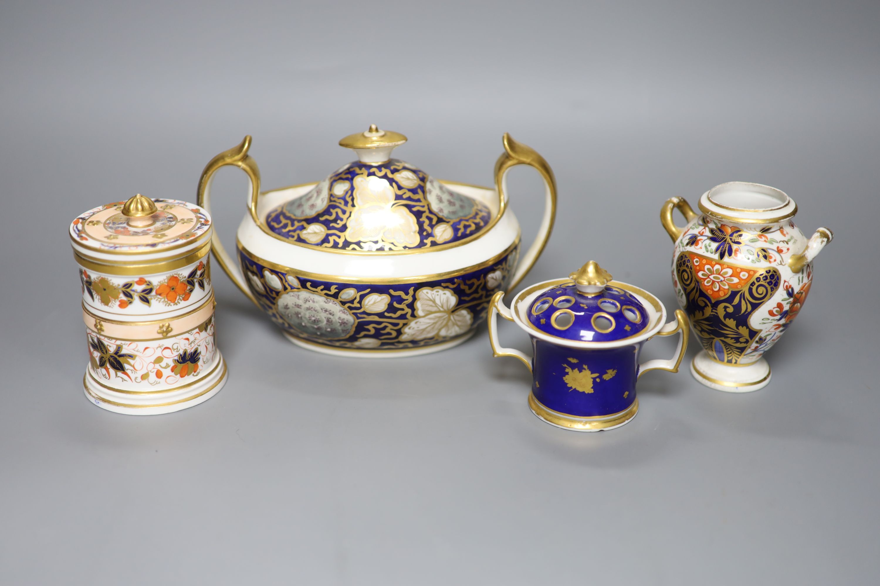 A Chamberlains Worcester Malvern pot pourri pot, a Derby Imari vase, a Minton sucrier, c.1810 and a Davenport Imari jar and cover, t